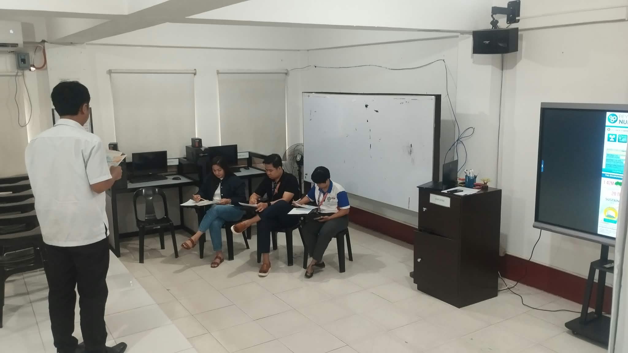 Student presentation of statistical data and visual graphics