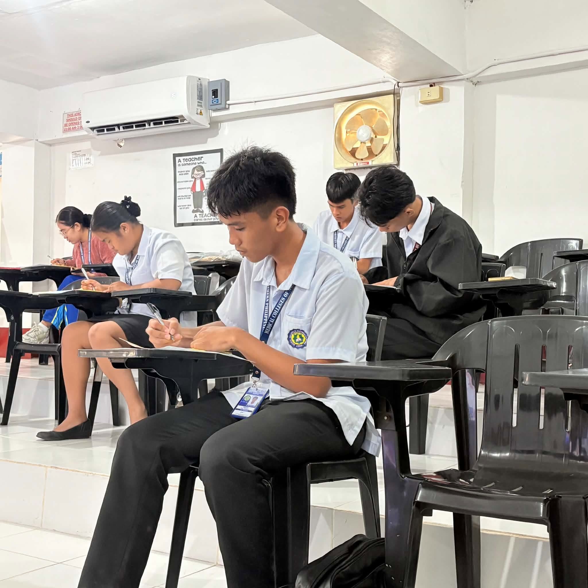 Student presentation of educational and statistical infographics