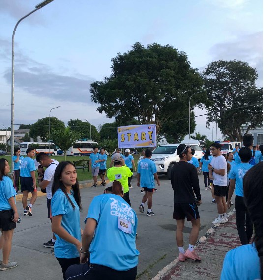 Runners gathered at the Start line under the START banner